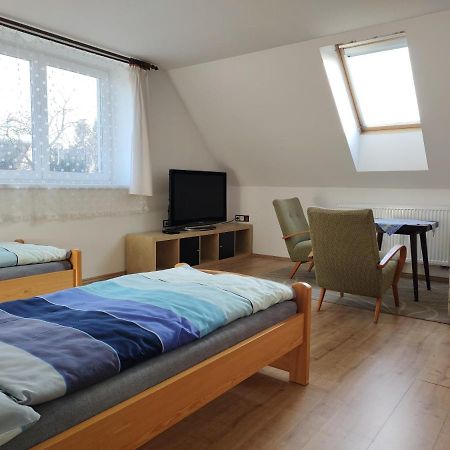 Apartman V Podkrovi Apartman Dobruška Kültér fotó