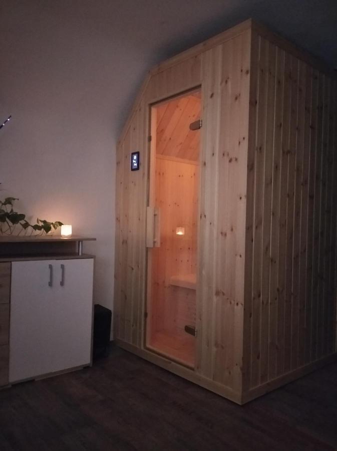 Apartman V Podkrovi Apartman Dobruška Kültér fotó