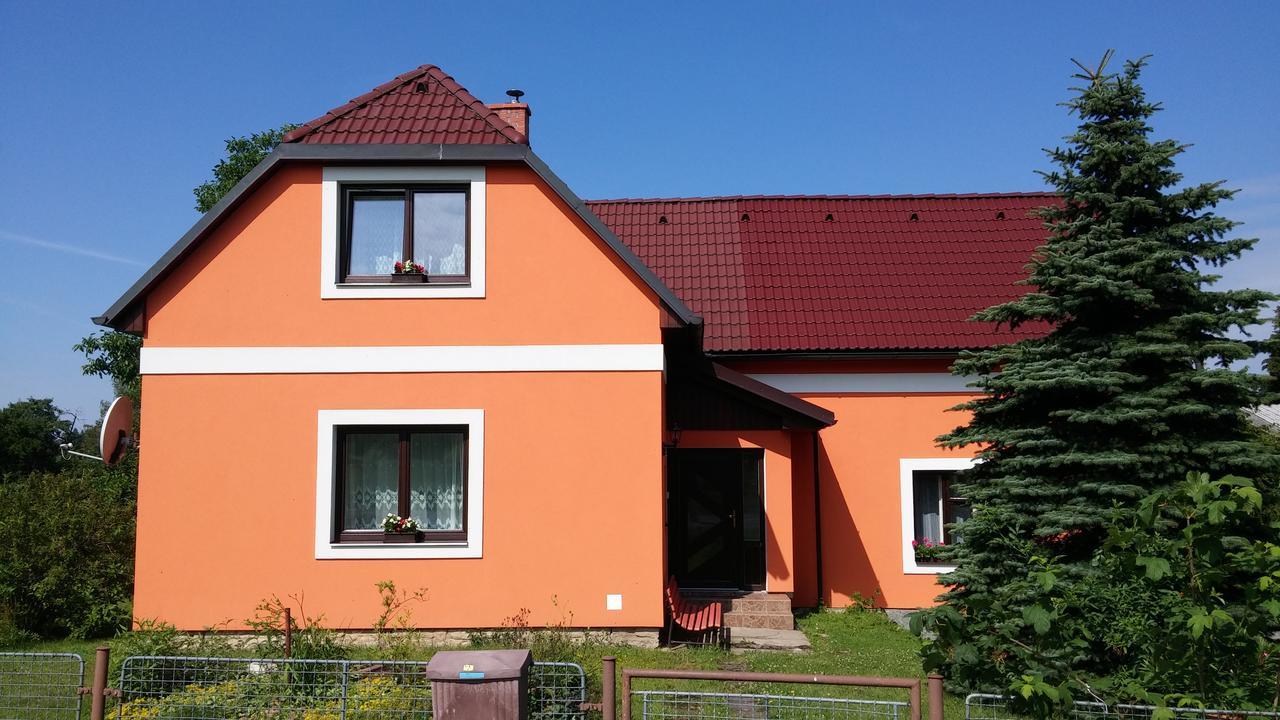 Apartman V Podkrovi Apartman Dobruška Kültér fotó
